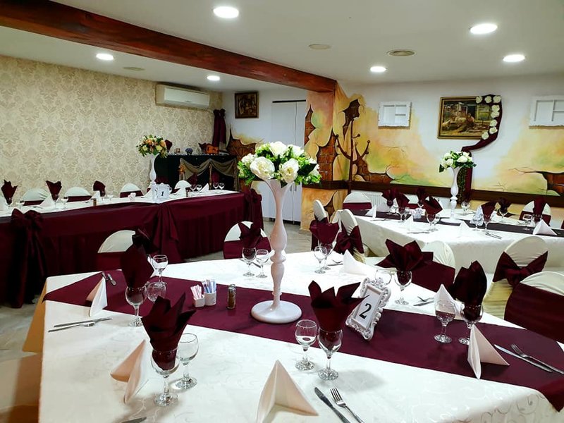 La CuCu - Restaurant traditional specific romanesc